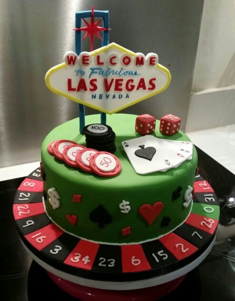 Las Vegas Cakes Ideas, Casino Cake Ideas For Men, Vegas Cakes Birthday, Las Vegas Birthday Cake, Casino Theme Cake Ideas, Casino Birthday Ideas, Casino Birthday Cake, Vegas Birthday Cake, 50th Birthday Cakes For Men