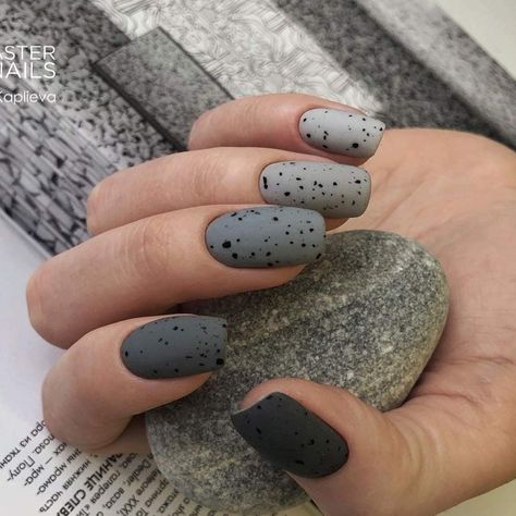 Nail Color Gray, Light Gray Manicure, Mat Grey Nails, Grey Matt Nails, Summer Gray Nails, Light Grey Matte Nails, Grey Scale Nails, Gray Nails Ideas Short, Grayscale Nails