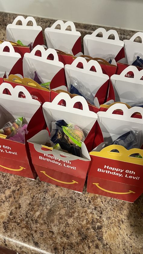 Mc Donald Birthday, Mc Donald Party, Mac Donalds, Big Mack, Mcdonalds Birthday Party, Meals For Kids, Mcdonalds Fries, Bday Party Kids, Happy 6th Birthday