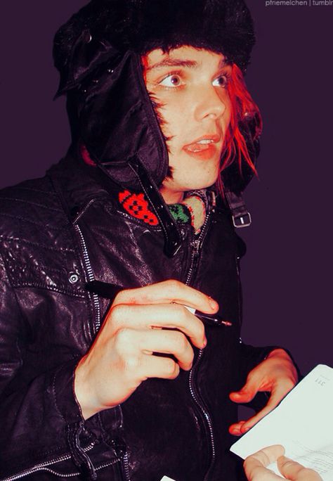 Gerard Way Red Hair, Gerard Way, Red Hair, A Man, Red, Hair, Black