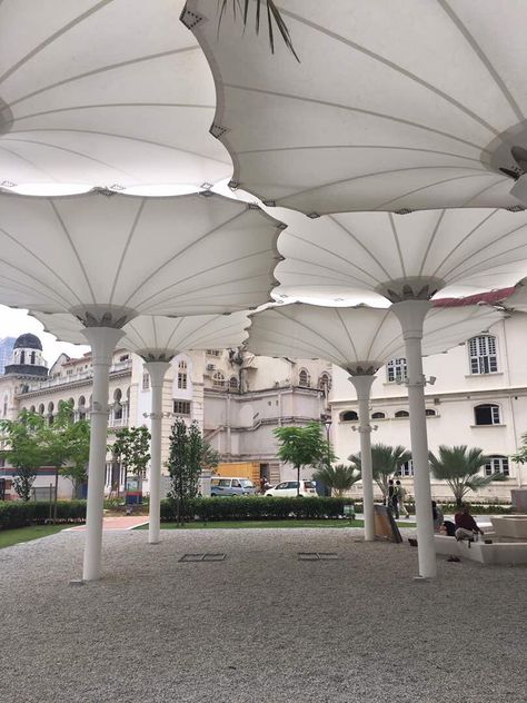 Uni-pole Umbrella Tensile Membrane Shade Architecture Shading, Fog Catcher, Shade Structure Design, Tensile Membrane, Water Architecture, Urban Concept, Eco Furniture, Tensile Structures, Temporary Structures