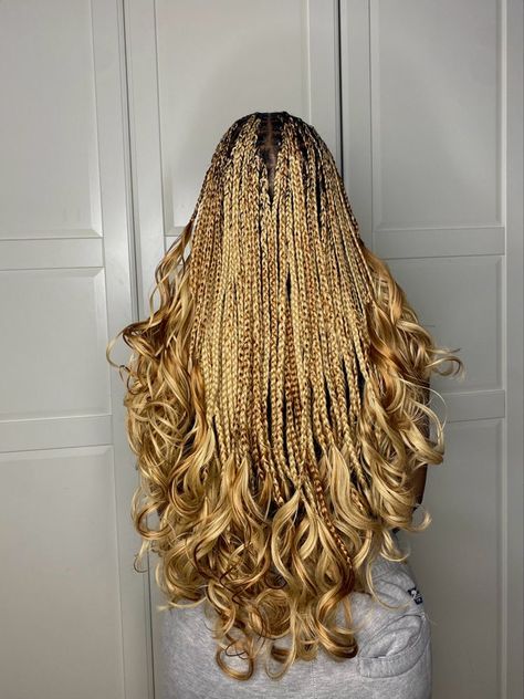 French Curl Braids Hairstyles, French Curl Braids, French Curls, Curl Braids, Short Box Braids Hairstyles, Curly Braids, French Curl, Goddess Braids Hairstyles, Blonde Braids