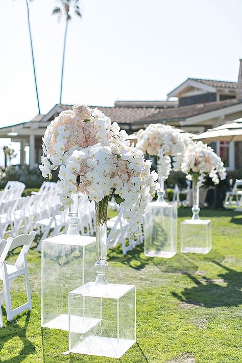 Wedding Locations California, Blush And Gold Wedding, Montage Laguna Beach, Deco Champetre, Luxury Wedding Venues, Wedding Southern California, Glam Wedding, Wedding Aisle, Blush And Gold