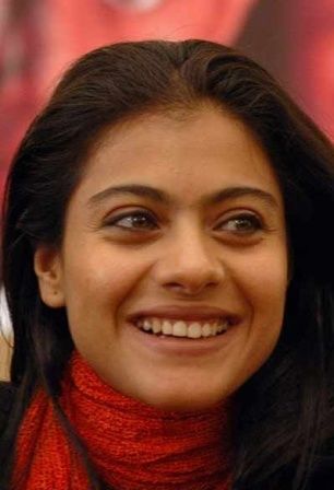 An everlasting smile Best Actress In India, Actresses Without Makeup, Actresses With Black Hair, Kajol Saree, Kajol Devgan, Indian Star, Actress Without Makeup, Movie Stills, Makeup Pictures