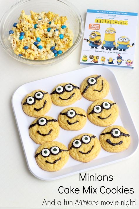 Minion Party Food, Minion Snacks, Minions Desserts, Minion Treats, Minion Food, Minion Cookies, 50 Cake, Minions Cake, Cake Mix Cookie