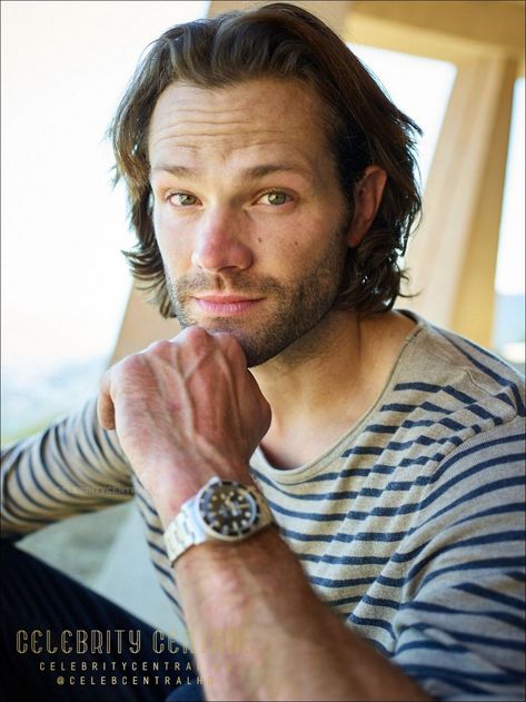 Jared Padalecki Photoshoot, Supernatural Photoshoot, Sammy Winchester, Eric Kripke, Love Dare, Boy Walking, Sam And Dean Winchester, Walking Dead Cast, Supernatural Sam