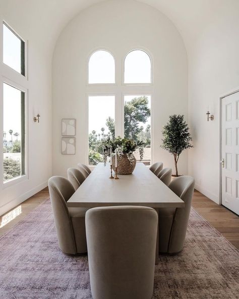 Nicole De Leo Plaxen (@nicole.deleo.plaxen) • Instagram photos and videos Neutral Dining Room, Grey Dining Room, Grey Dining, Dream House Rooms, Formal Dining, House Rooms, Room Inspo, Dream Life, San Francisco