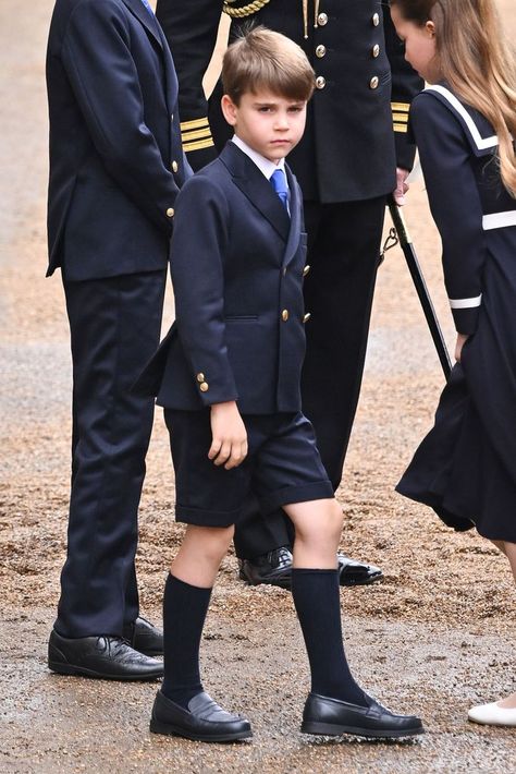 Palace Balcony, Catherine Ii, Horse Guards Parade, Old Prince, Trooping The Colour, Horse Guards, Prince Louis, Estilo Real, Royal Brides