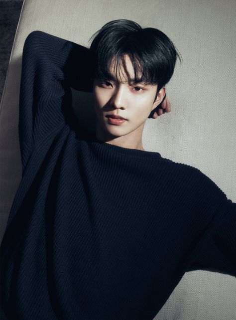 Q on Twitter: "BE AWAKE: REASON VER. #큐 https://t.co/4MZuH6RcQA" / Twitter Changmin Black And White, The Boyz Changmin Photoshoot, Changmin Dimples, Changmin Whisper, Shim Changmin, Dream Bf, Changmin The Boyz, Chang Min, The Boyz