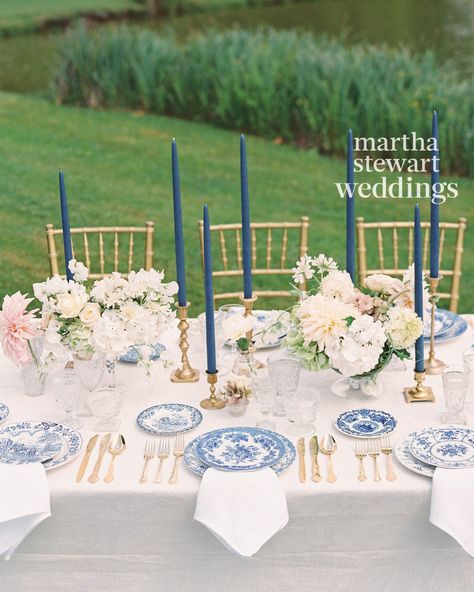 Blue Toile Wedding Reception, Blue And White Plates Wedding, Blue Toile Tablescape, Blue And White Toile Wedding, Toile Wedding Decor, French Toile Wedding, Blue Toile Wedding, Toile Plates, Wedding Sweet Table