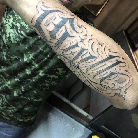 𝕵𝖔𝖘𝖊 𝖗𝖆𝖒𝖎𝖗𝖊𝖟 on Instagram: “Giselle 🔥 echo en @hustlastattoo 👈🏾 estoy en la cdmx tengo un par de días disponibles para tatuar info…” Jose Ramirez, Writing Fonts, Word Fonts, Name Tattoo, Tattoo Lettering, Lettering Design, Tattoo Designs, Writing, Tattoos