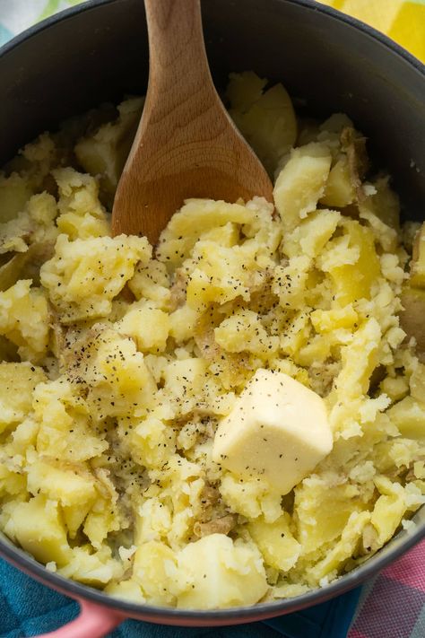 Embrace the lumps and keep the skins on your mashed potatoes! These chunky mashed potatoes are made with Yukon Golds, making them have a natural buttery taste and texture to them. Some people would call them rustic but I just call them delicious. Mashed Potatoes With Yukon Gold, Mashed Potatoes Golden Potatoes, Gold Potatoes Mashed, Yukon Gold Recipes, Mashed Potatoes Recipe Golden Potatoes, Golden Potato Mashed Potatoes, Golden Mashed Potatoes With Skin, Yukon Gold Mashed Potatoes With Skin, Mashed Potatoes Recipe Crockpot