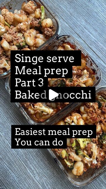 Womens Health and Wellness Coach on Instagram: "SINGLE SERVE MEAL PREP- PART 3 BAKED GNOCCHI  You can divide this into 3, 4 or 5 serves I made this for Aaron and he has 3 serves to suit his calorie/macro goals If it were for me, I would have x5 serves   Ingredients used: 500g lean pork mince- you can use any mince you like  300g Passata sauce @mingleseasoning All Purpose  Herbamere Broccoli Cauliflower  Salsa sauce- old El Paso mild  Gnocchi- LaMolisana (Woolworths) Mozzarella cheese   Method: 1. Cooked the mince until browned- added the Passata sauce and the herbs/spices. 2. Divided the gnocchi into the containers 3. Chopped the veg and added to containers 4. Topped with mince and salsa. Mixed through  5. Added mozzarella cheese 6. Baked in the oven on 180 degrees for 45-50 mins turning/m Single Serve Macro Meals, Passata Sauce, Single Serve Meals, Baked Gnocchi, Salsa Sauce, Lean Pork, Herbs Spices, Broccoli Cauliflower, Macro Meals