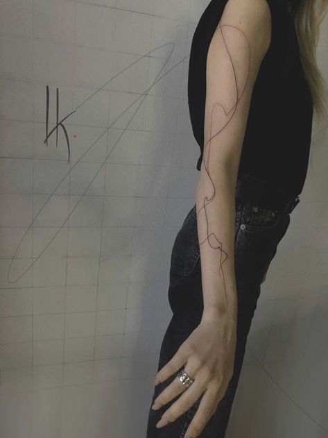 Unique Minimalist Tattoo, Line Tattoo Arm, One Line Tattoo, Linework Tattoo, Abstract Tattoo Designs, Tattoo Line, 4 Tattoo, Line Work Tattoo, Line Art Tattoos