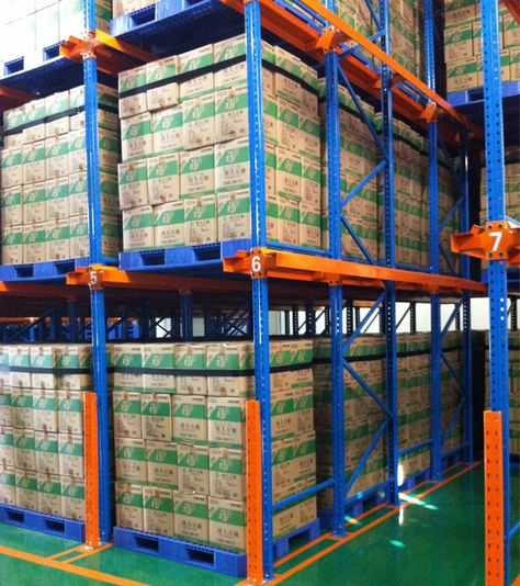 Heavy duty industrial pallet racks system Industrial Storage Racks, Warehouse Logistics, Warehouse Pallet Racking, Steel Storage Rack, Industrial Racks, Material Handling Equipment, Cargo Rack, Industrial Storage, Optimize Space