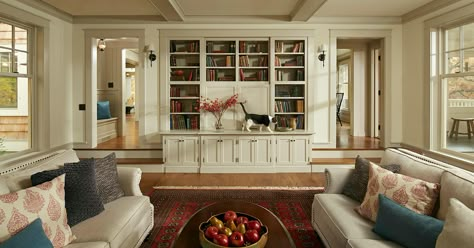 A renovated 1960s home in Deephaven captures the spirit of an old New England colonial. Formal Living And Dining Room Combo, Colonial Farmhouse Interior Design, Colonial Farmhouse Interior, New England Colonial Interior, Colonial Style Living Room, Living Dining Room Combo, Colonial Living Room, Colonial Interior Design, New England Colonial