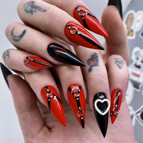 Dagger Nail Art, Gothic Stiletto Nails, Red Goth Nails, Goth Valentines Nails, Gothic Valentines Nails, Vampire Nails Gothic, Nails Design Tutorial, Octopus Nails, Rockabilly Nails