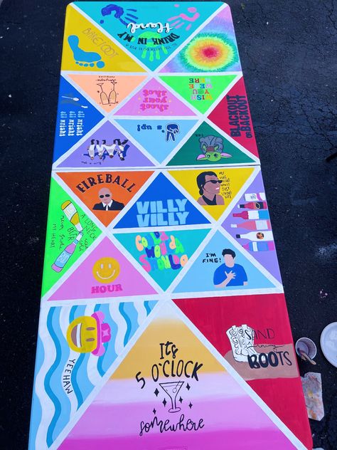 Unique Pong Table Designs, College Beer Pong Table, Pong Table Designs, Corn Hole Boards Designs, Pong Table Painted, Painted Corn Hole Boards, Beer Pong Table Diy, Diy Beer Pong, Diy Beer Pong Table