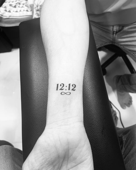 A moment in time, infinite in memory. ⏳♾️ #TimelessTattoo #InfinityInk” #infinity #infinitytattoo #anglenumber #1212 #tattoo #tattooart #tattooartist #tattoostyle #tattoostudio #tattooshop #borivali #kandivali #tattoooftheday 1212 Tattoo, Timeless Tattoo, A Moment In Time, Tattoo Shop, Tattoo Style, Tattoo Studio, Infinity Tattoo, Student Art, Tattoo Artists