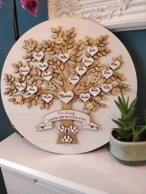 Wood Laser Ideas, Craft Market Display, Laser Cut Decor, Huge Family, Door Signs Diy, Laser Cut Wood Crafts, Mdf Crafts, Laser Engraved Ideas, Wood Burning Patterns