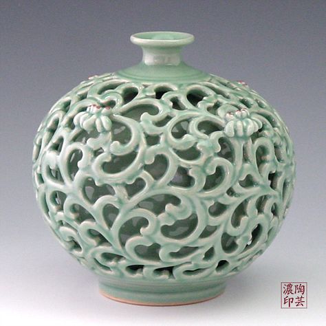 Celadon Leaf Green Jar with Double Layered Openwork Design - Antique Alive Celedon Pottery, Korean Porcelain, Celadon Pottery, Korean Celadon, Korean Pottery, Asian Ceramics, Floor Lamp Shade, Celadon Ceramics, Lantern Table Lamp