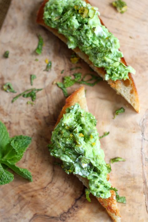 Fresh Pea Crostini with Lemon and Mint Gremolata Pea Crostini, Mint Gremolata, Toasted Crostini, Lemon And Mint, Summer Snacks, I Get It, Love Eat, The Dinner, Best Appetizers