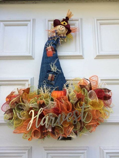 Wreath Form Ideas, Seasonal Wreaths Diy, Fall Gnome Wreath, Scarecrow Hats, Thanksgiving Mesh Wreath, Fun Wreaths, Wire Pumpkin, Crafts Wreaths, Tree Wreaths