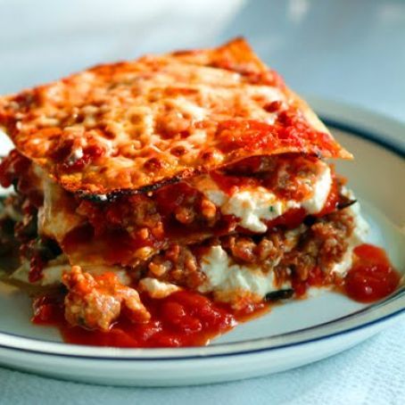 Lasagne - Barefoot Contessa's Recipe Recipe - (3.5/5) Cheese Lasagna Recipe, Turkey Italian Sausage, Beef Lasagne, Barefoot Contessa Recipes, Cheese Lasagna, Food Backgrounds, Lasagna Recipe, Authentic Recipes, Italian Food