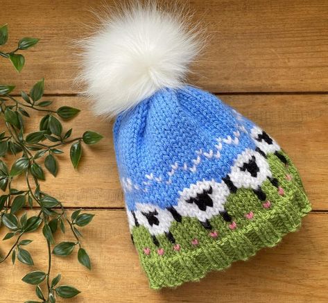 Knitting for beginners | I finished my Fyne Sheep hat today 🐑 | Facebook Sheep Hat, Hat Patterns, Chunky Wool, Faux Fur Pom Pom, Hat Knitting Patterns, Knitted Hat, Fur Pom Pom, Knitting For Beginners, Knitting Patterns Free