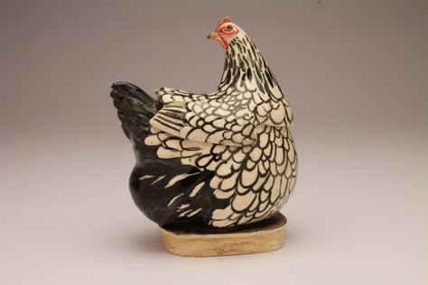 Chicken Sculpture, Rooster Statue, Ceramic Chicken, Clay Birds, Pottery Animals, Chicken Art, Chickens And Roosters, Hand Built Pottery, Clay Animals