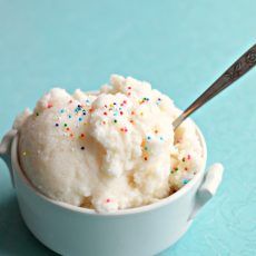 Quick and Easy Snow Ice Cream — Bless this Mess Recipe For Snow, Snow Ice Cream Recipe, Snowcream Recipe, 4 Ingredient Desserts, Snow Recipe, Easy Homemade Ice Cream, Snow Ice Cream, Snow Cream, Easy Ice Cream Recipe