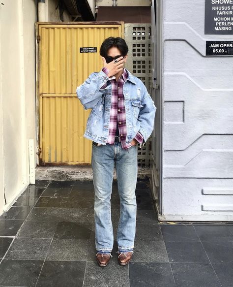 Flannel With Jacket Outfits, Sneakers Photography, Men Dressing, Rockstar Chic, Dope Fashion, Fashion Style Inspiration, Streetwear Men, Streetwear Men Outfits, White Aesthetic