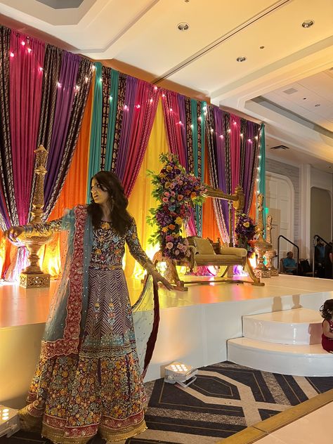 Mehndi Setup, Mehndi Stage Decor, Mehndi Stage, Wedding Fits, Mehendi Decor, Stage Decor, Mehndi Decor, Dino Party, Wedding Goals