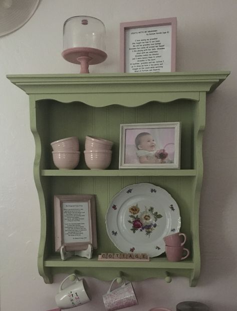 Green Display Cabinet, Green Shelf, Green Shelves, Green Inspo, Sage Green Walls, Green Wall, Display Cabinet, White Wash, Wall Shelves