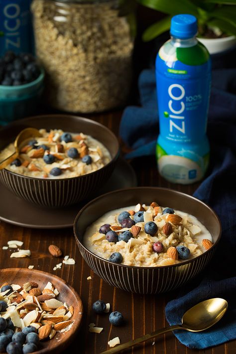 Delicious oatmeal made with @ZICOcoconut Natural 100% coconut water and fresh blueberries! Perfect start to any morning because #InsideIsEverything #ad #MadewithZICO Coconut Water Smoothie Recipes, Coconut Water Recipes, Coconut Blueberry, Delicious Oatmeal, Power Breakfast, Breakfast Goodies, Blueberry Oatmeal, Healthier Food, Natural Drinks