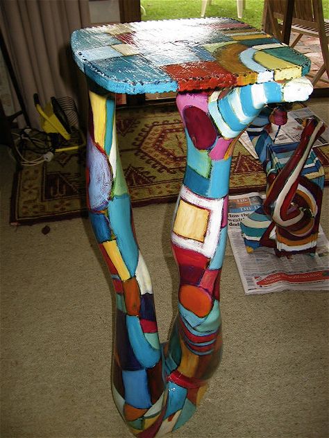 Mannequin Decor, Mannequin Legs, Mannequin Art, Funky Decor, Mosaic Projects, Funky Furniture, Doll Parts, Recycled Furniture, Dress Form