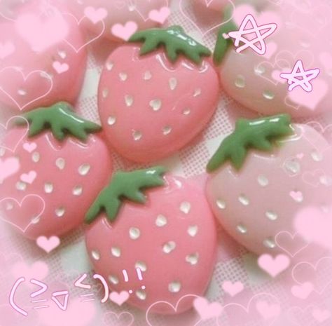 Cutecore Food, Cutecore Strawberry, Kawaii Treats, Aesthetic Cute, Have A Good Day, Cute Kawaii, Strawberries, Good Day, Angel