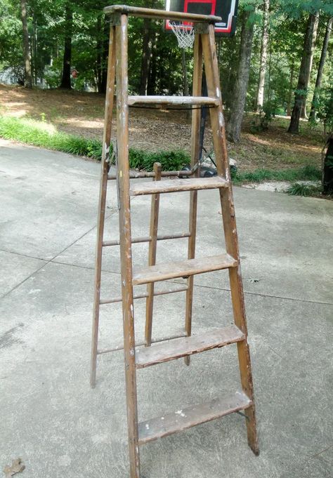 How To Make A Ladder, Hanging Ladder On Wall, Ladder Bookshelf Diy, Ladder On Wall, Diy Wooden Ladder, Old Wood Ladder, Repurposed Ladders, A Frame Ladder, Ladder Shelf Diy