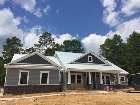 Silver Roof House Color, Silver Metal Roof, Ozark House, Dark Grey Siding, Tin Roof House, Stone Siding Exterior, Metal Roof Houses, Grey Siding, Roof House