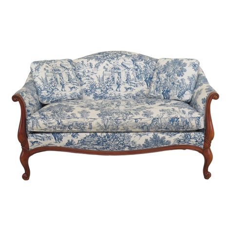 1990s Vintage Hickory Chair Co French Style Toile Loveseat | Chairish French Country Loveseat, French Sofa Vintage, French Loveseat, Vintage Loveseat, Antique Couch, Old Couch, Vintage Couch, French Sofa, Sofa Chairs