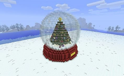 Minecraft Christmas Banner Designs, Minecraft Christmas House Ideas, Snow Globe Minecraft, Minecraft Nightmare Before Christmas, Minecraft Snowglobe, Snow Minecraft Builds, Minecraft Winter Village, Minecraft Christmas Building Ideas, Minecraft Gingerbread House