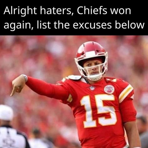 Cheifs Football, Chiefs Memes, Kansas City Chiefs Funny, Nfl Funny, Kc Chiefs Football, Kansas Chiefs, Funny Sports Pictures, Nfl Photos, Nfl Memes