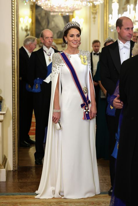 Vestidos Kate Middleton, Diana Tiara, Kate Middleton Stil, Vévodkyně Kate, Lovers Knot Tiara, State Banquet, Düşes Kate, Princess Clothes, William E Kate