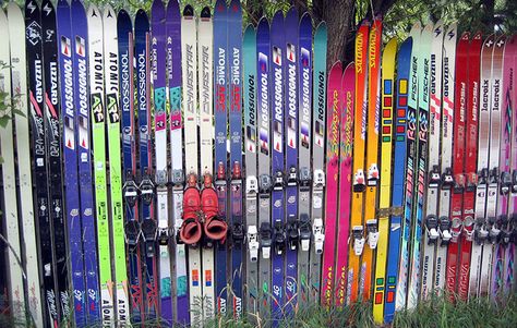 Summer Storage: What To Do With Your Skis and Boots Old Skis Ideas, Vintage Skis, Old Skis, Ski Room, Skiing Lessons, Ski Decor, Ski Posters, Snow Skiing, Garden Fencing