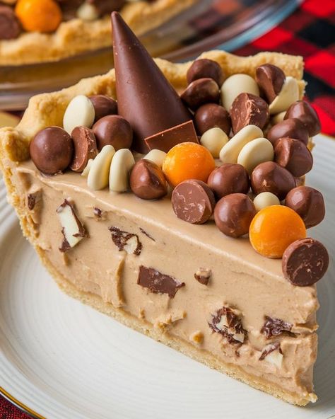 Old Fashion Fudge Recipes, Peanut Butter Cup Pie, Cup Pie, Old Fashioned Fudge, Unsweetened Cocoa Powder, Peanut Butter Cup, Peanut Butter Lovers, Cool Whip, Fudge Recipes