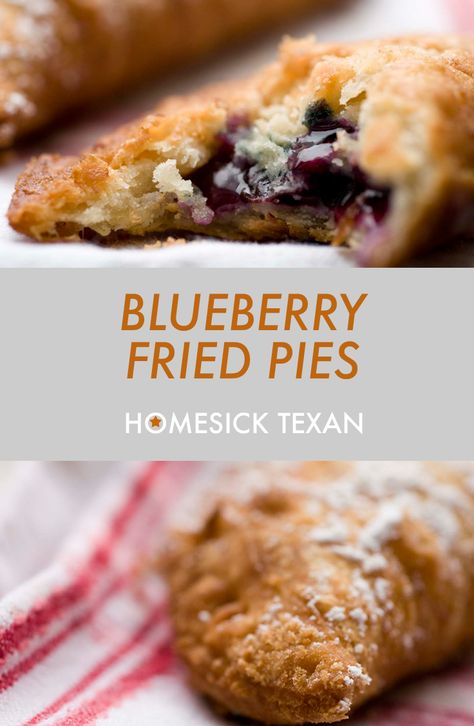 Fried Blueberry Pies, Fried Blueberry Hand Pies, Deep Fried Pies, Bloomin Apple, Amish Fry Pies Recipe, Texas Dessert, Pies Blueberry, Fry Pies, Fried Pies Recipe