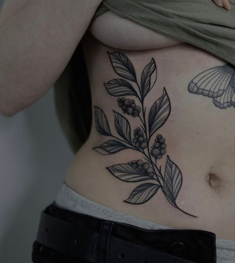 Stomach Tattoo Designs For Women, Botanical Stomach Tattoo, Leaf Stomach Tattoo, Hip Leaves Tattoo, Lower Stomach Tattoos For Women, Abdomen Tattoo, Upper Leg Tattoos, Lower Stomach Tattoos, Upper Thigh Tattoos