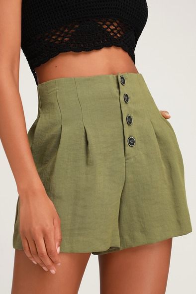 SUCCESSFUL STELLA OLIVE GREEN BUTTON-UP SHORTS Olive Green Fabric, Trendy Girl, Fashion Weeks, Green Button, Green Shorts, Green Fabric, Fashion Sewing, Women's Casual, High Waisted Shorts