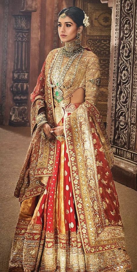 Radhika Merchant, Latest Bridal Lehenga, Indian Bride Outfits, Indian Bridal Dress, Bollywood Wedding, Indian Bridal Fashion, Indian Bridal Outfits, Wedding Dresses For Girls, Lehenga Designs