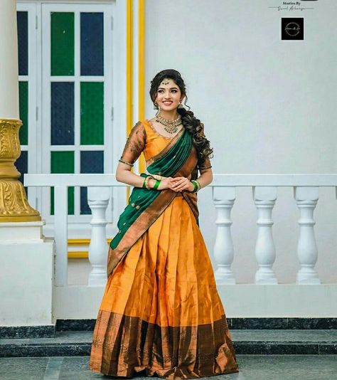 South Indian Look Lehenga, Davani Half Saree, Dhavani Designs, Engagement Lehengas, Lehenga Poses, Half Saree Stills, Traditional Poses, Saree Ceremony, Onam Outfits